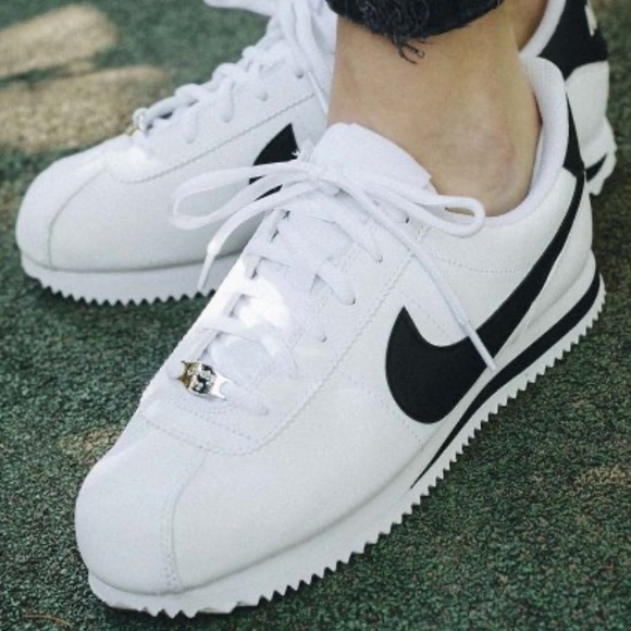 Nike classic cortez sneakers - Picture 2 of 8